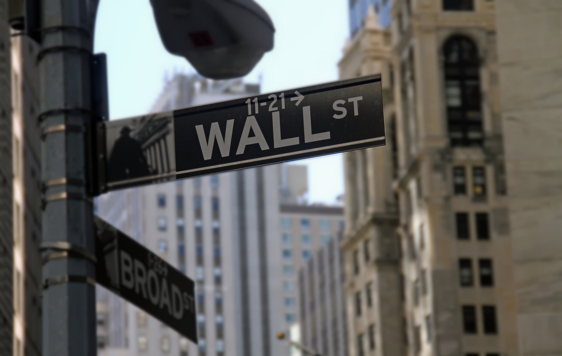 2022年米国株。S&P500とNASDAQどちらに投資すべきか？