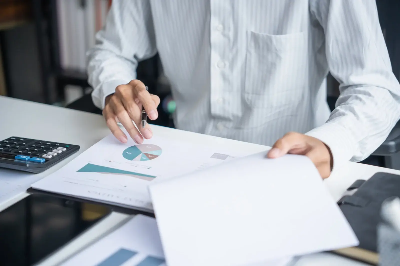 ファミリーオフィスは大損リスクを木にする顧客に対して、安定と成長を両立する資産運用の知識を提供した